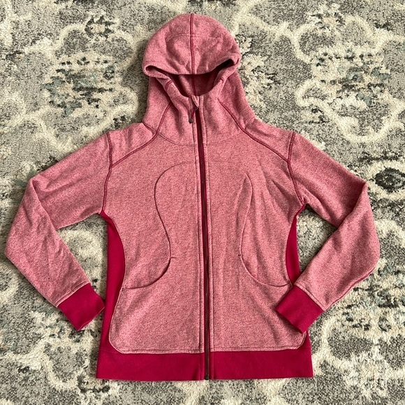 Lululemon On The Daily Hoodie - Picture 1 of 16